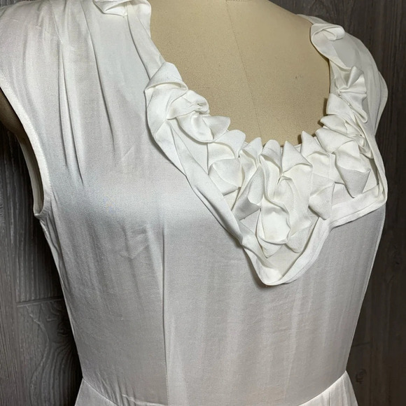 BCBGMaxAzria White Ruffle Collar Dress 10 - Picture 2 of 6
